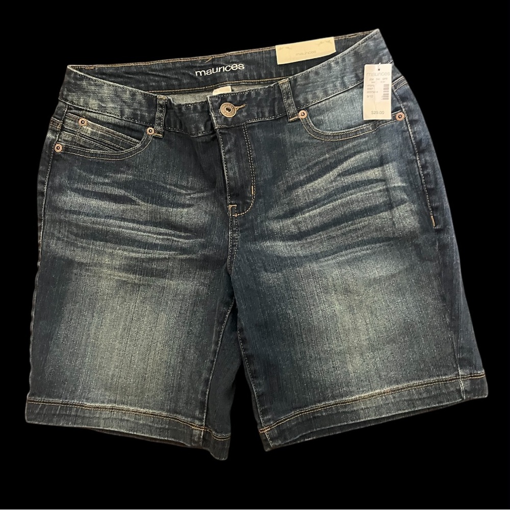 NEW MAURICES SHORTS WOMEN 9/10